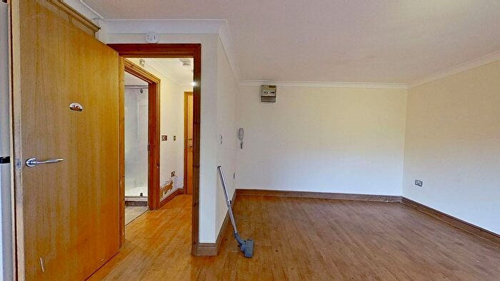 1 Bedroom Flat For Sale In Flat Llys Newydd, Tir Einon, Llanelli, Dyfed, SA14
