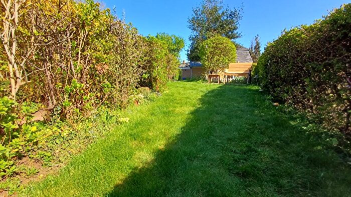 2 Bedroom Cottage For Sale In East End, Hook Norton, OX15