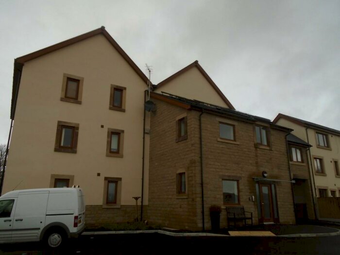 2 Bedroom Flat To Rent In Kirklands, PR3