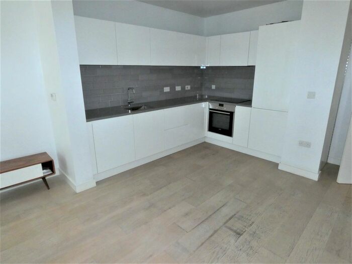2 Bedroom Flat To Rent In Liner House, Admiralty Avenue, London, E16
