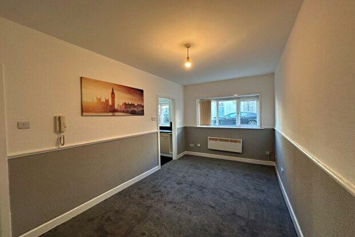 1 Bedroom Flat To Rent In Florence Street, Burnley, BB11