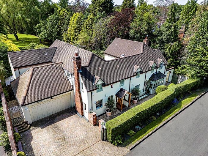 4 Bedroom Detached House For Sale In Penn Lane, Tanworth-In-Arden, B94