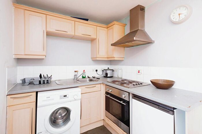 1 Bedroom Flat For Sale In Lincoln Gate, Red Bank, Manchester, Greater Manchester, M4