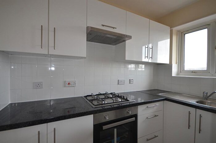 2 Bedroom Flat To Rent In Preston Road, Harrow, Middlesex, HA3