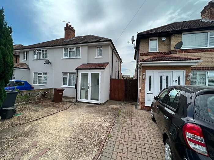 4 Bedroom Semi-Detached House To Rent In Hampden Road, Harrow, Greater London, HA3