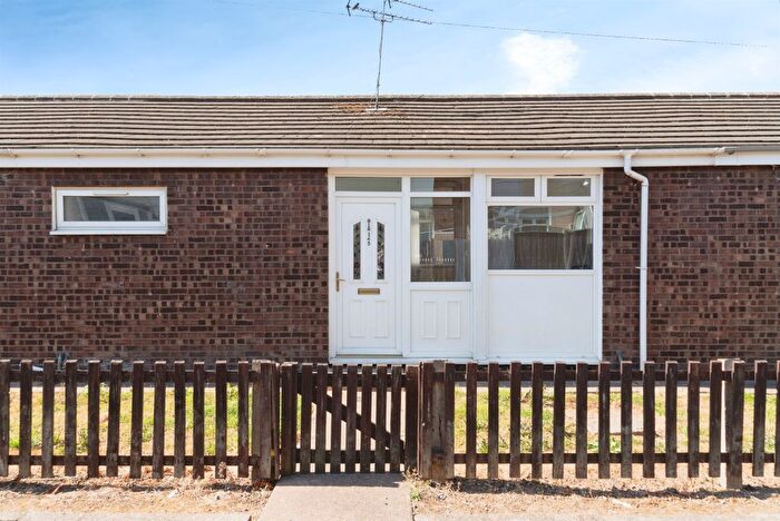 1 Bedroom Terraced Bungalow For Sale In Newlyn Close, Bransholme, Hull, HU7