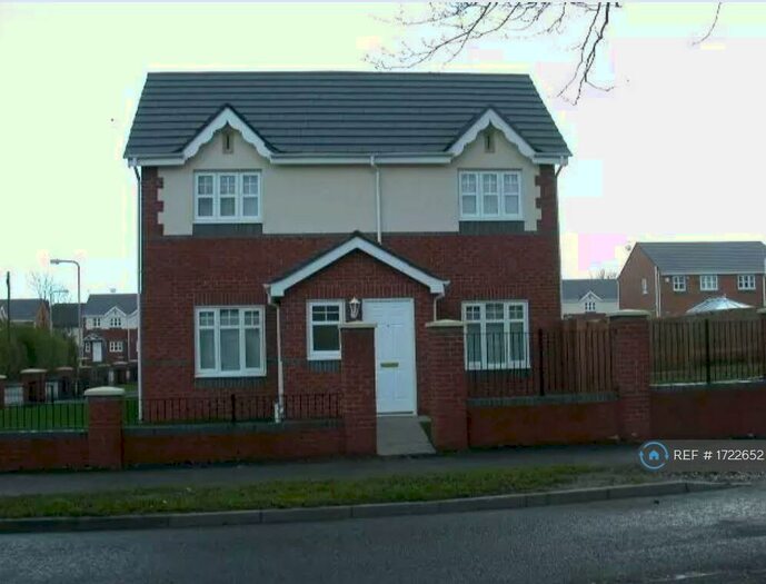 3 Bedroom Semi-Detached House To Rent In Broadoak Road, Manchester, M22