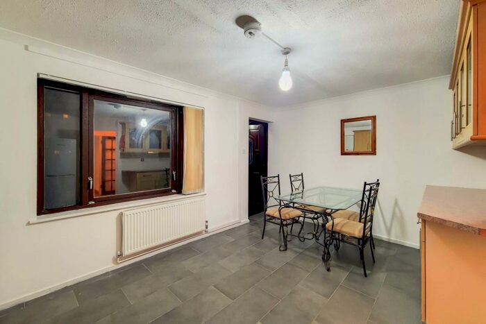 4 Bedroom Terraced House To Rent In Bingfield Steret, Islington, London, N1