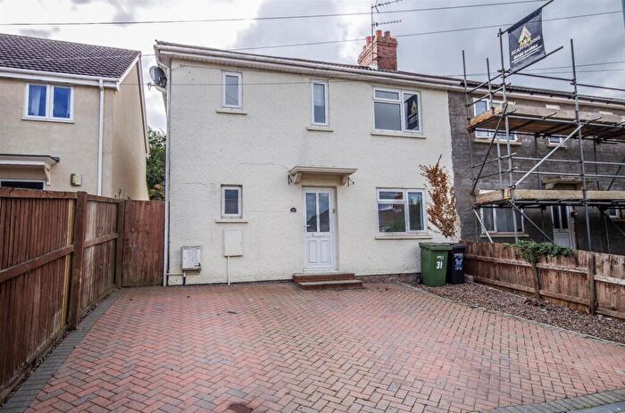 3 Bedroom Semi-Detached House To Rent In Second Avenue, Dursley, GL11