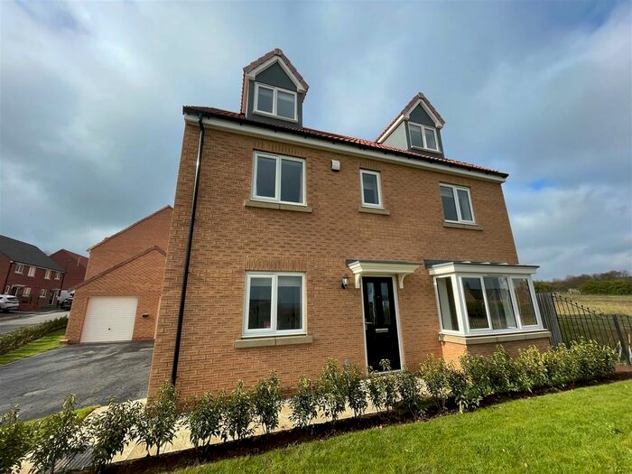 5 Bedroom Detached House To Rent In Wagoners Way, East Ayton, Scarborough, YO13