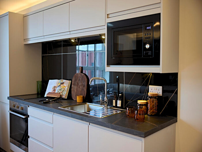 Apartment To Rent In Live Oasis Eastgate #, LS2