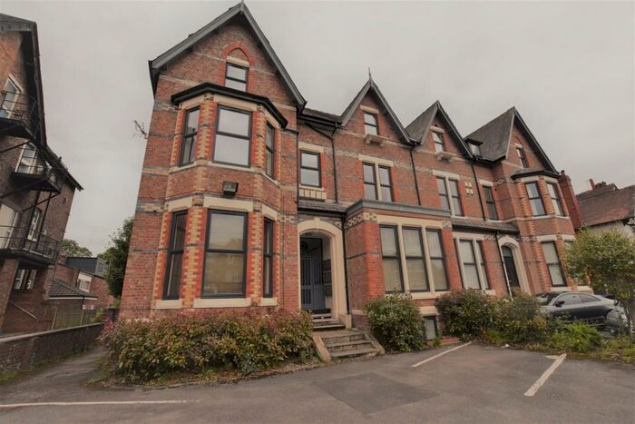 2 Bedroom Apartment To Rent In Palatine Road, Didsbury, M20