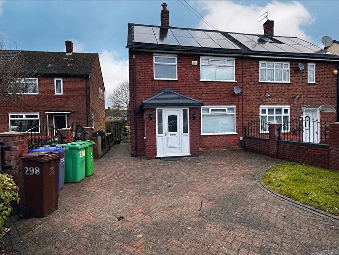 3 Bedroom Semi-Detached House To Rent In Wythenshawe Road, Wythenshawe, Manchester, M23