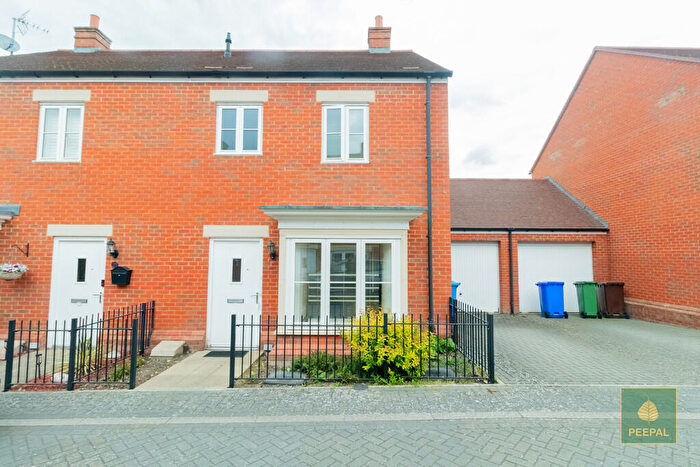 3 Bedroom Semi-Detached House To Rent In Hatt Street, Wellesley, Aldershot, GU11