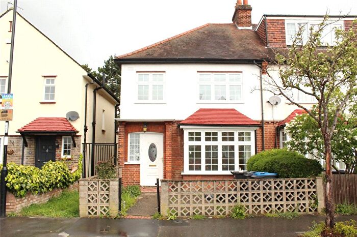 3 Bedroom End Terrace House To Rent In Tenterden Road, Croydon, Surrey, CR0