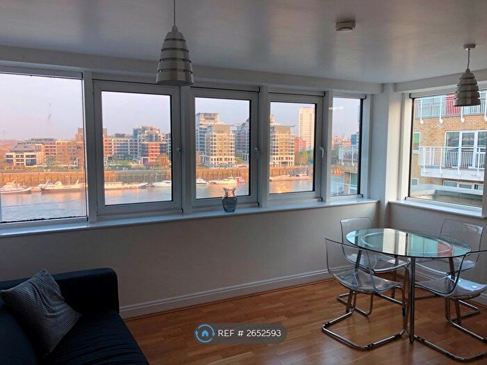 2 Bedroom Flat To Rent In Oyster Wharf, London, SW11