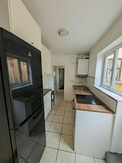3 Bedroom Terraced House To Rent In West Bromwich Road, Walsall, WS1