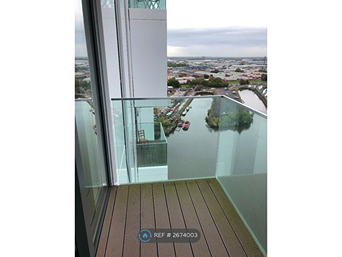 2 Bedroom Flat To Rent In Lightbox, Media City Uk, Salford, M50