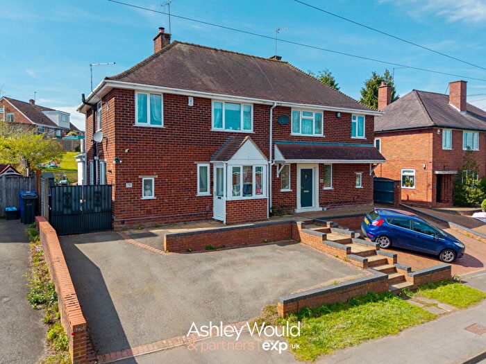 3 Bedroom Semi Detached House For Sale In Shenstone Avenue, Stourbridge, DY8