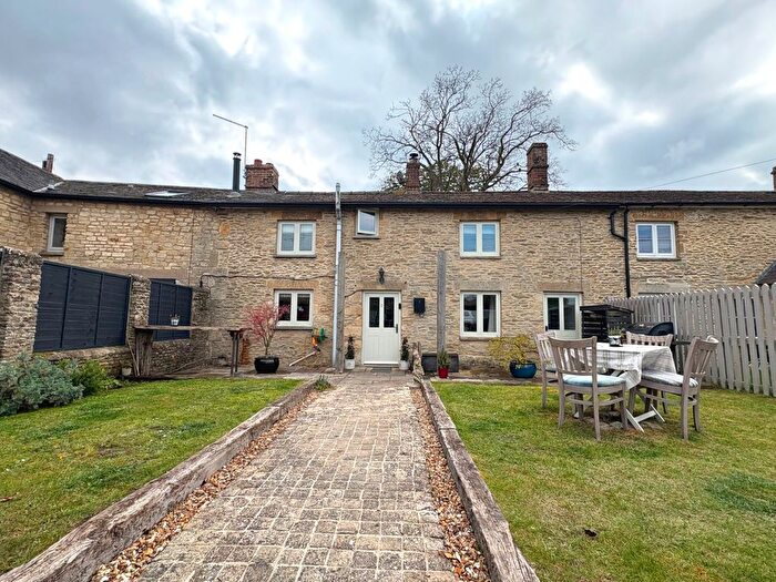 3 Bedroom Terraced House For Sale In Langford, Lechlade, Oxfordshire, GL7