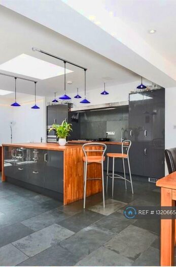 3 Bedroom Detached House To Rent In Tivoli, Cheltenham, GL50