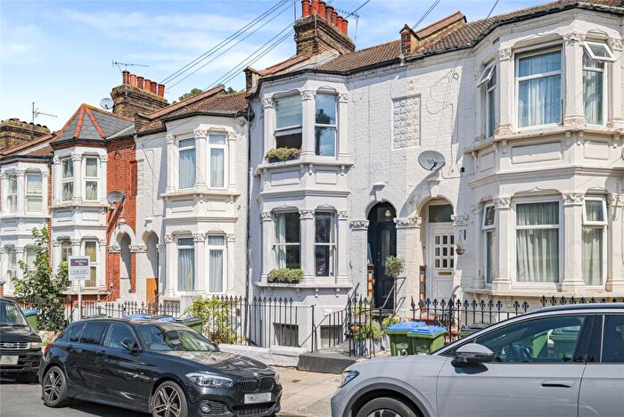 2 Bedroom Maisonette For Sale In Wernbrook Street, Plumstead Common, SE18