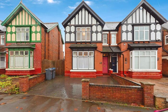 4 Bedroom Semi-Detached House For Sale In Arden Road, Acocks Green, Birmingham, West Midlands, B27
