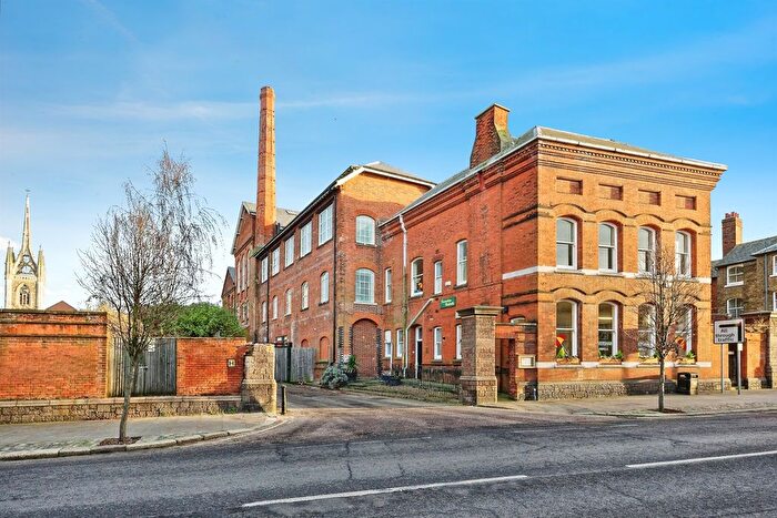 1 Bedroom Flat For Sale In Court Street, Faversham, ME13