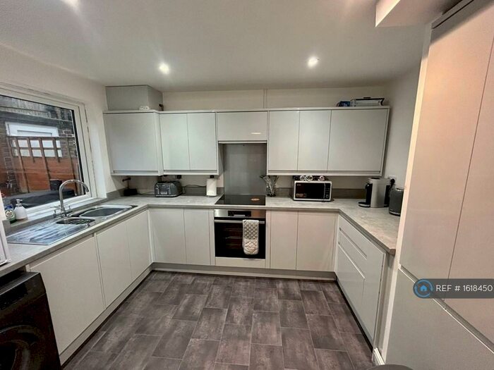 3 Bedroom Terraced House To Rent In Ganger Road, Romsey, SO51