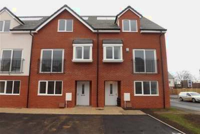 4 Bedroom House To Rent In Britannia Gate, Bedford, MK42