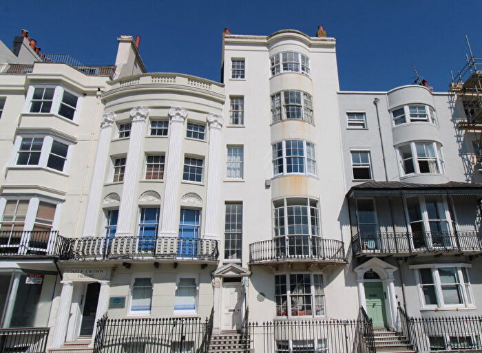 2 Bedroom Flat For Sale In Old Steine, Brighton, BN1
