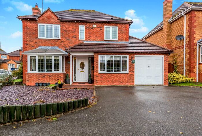 4 Bedroom Detached House For Sale In High Greeve, Wootton, Northampton NN4