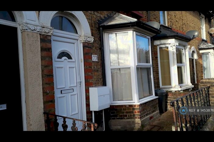 2 Bedroom Terraced House To Rent In Bill Street Road, Strood, ME2