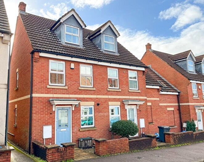 3 Bedroom Property To Rent In Whitehall Road, Bristol, BS5