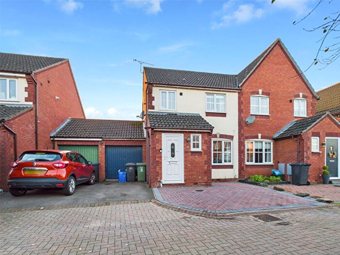 3 Bedroom Semi Detached House For Sale In Spey Close, Quedgeley, Gloucester, Gloucestershire, GL2