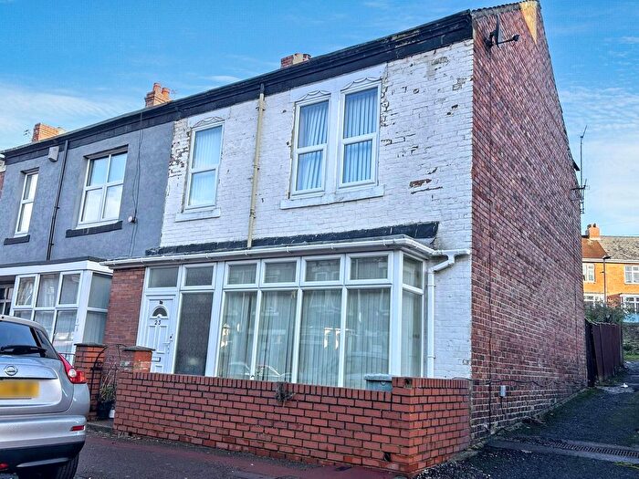 3 Bedroom End Terrace House For Sale In Mafeking Street, Gateshead, NE9