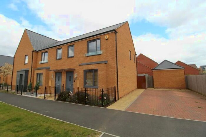 3 Bedroom Terraced House To Rent In Holt Avenue, Brooklands, MK10