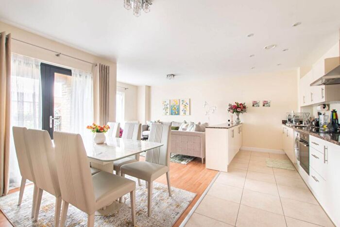 2 Bedroom Flat For Sale In Newman Close, Willesden Green, London, NW10