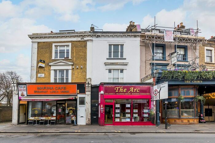 2 Bedroom Flat To Rent In Mare Street, Hackney, E8