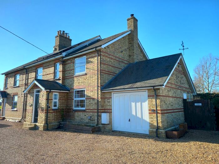 3 Bedroom Character Property For Sale In Woodwalton Lane, Woodwalton, Huntingdon, PE28