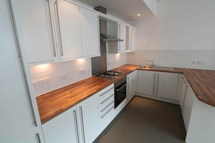 2 Bedroom Flat To Rent In Old Christchurch Road, Bournemouth, BH1