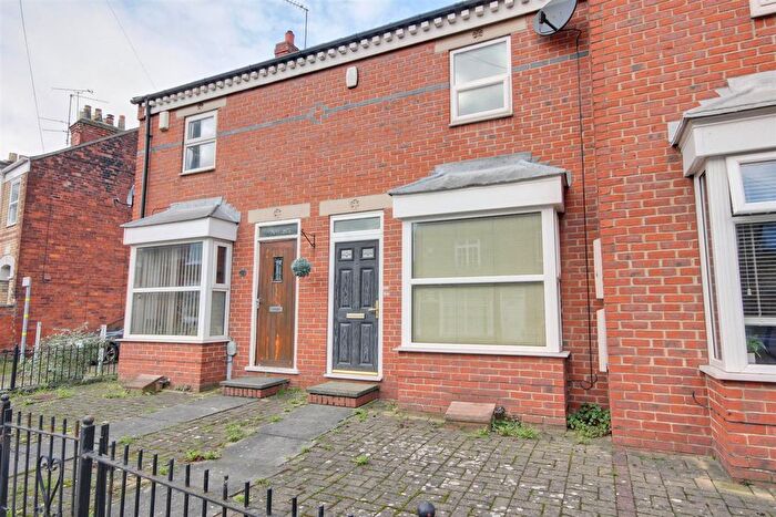2 Bedroom Terraced House For Sale In Wilbert Lane, Beverley, HU17