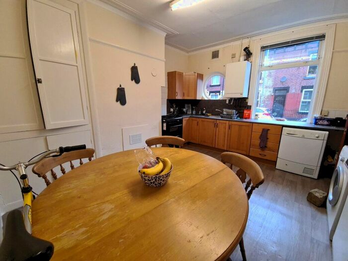 3 Bedroom House To Rent In Thornville Street, Leeds, LS6