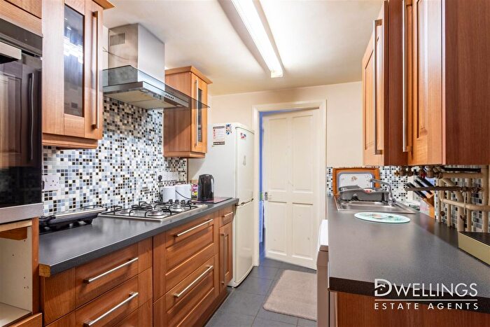 3 Bedroom Terraced House For Sale In Clarence Street, Burton-On-Trent, DE14