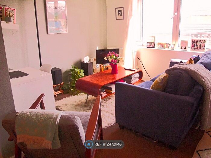 1 Bedroom Flat To Rent In Hill House, London, SE28