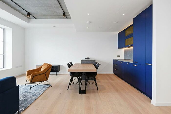 1 Bedroom Apartment To Rent In Douglass Tower, Goodluck Hope Walk, E14