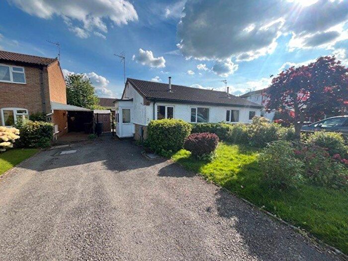 2 Bedroom Bungalow To Rent In Porlock Close, Shepshed, LE12