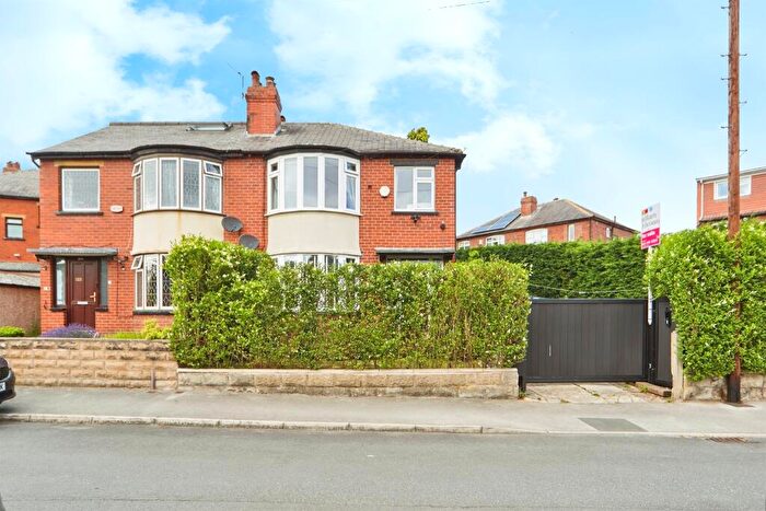 3 Bedroom Semi-Detached House For Sale In Montagu Gardens, Leeds, LS8