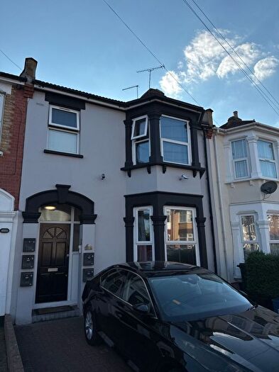 Studio To Rent In Wanstead Park Road, Ilford, IG1