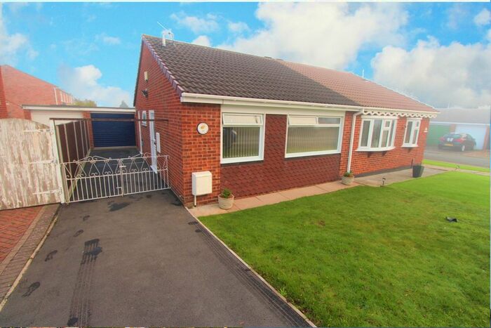 2 Bedroom Semi-Detached Bungalow To Rent In Dorchester Way, Coventry CV2
